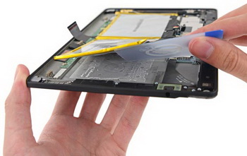 Example Kindle Fire HDX confirms that the mobile device can be made thinner without sacrificing maintainability